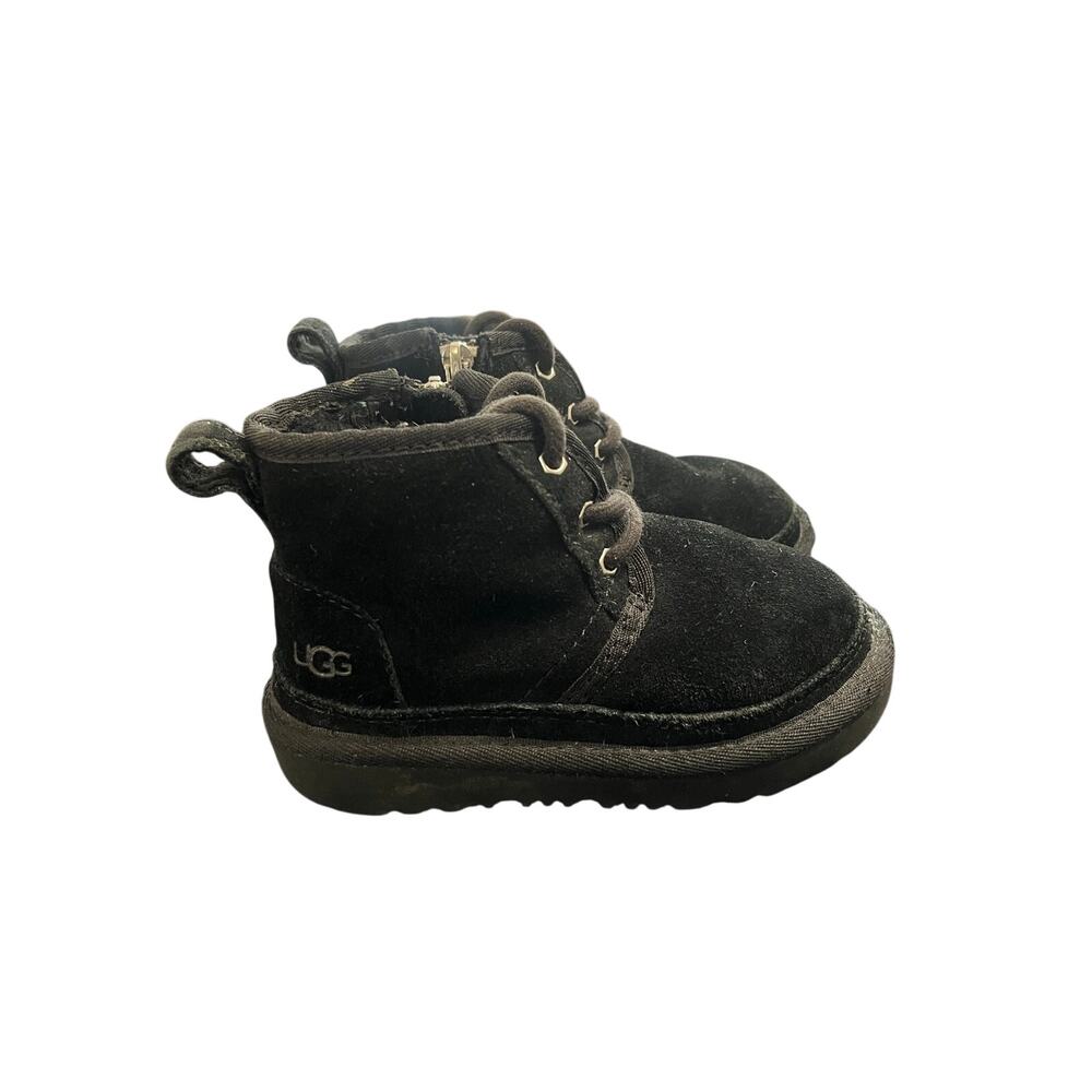 UGG Toddlers Neumel II Chukka Size 9